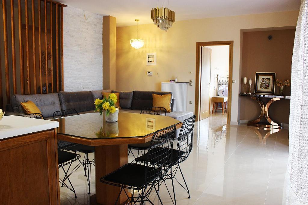 Posezení v ubytování Elegant View - Trikala - 3BD Apt