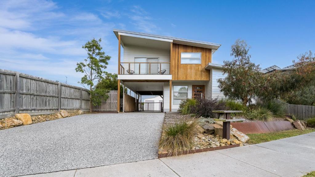an image of a house with a driveway at South Coast Retreat in Inverloch