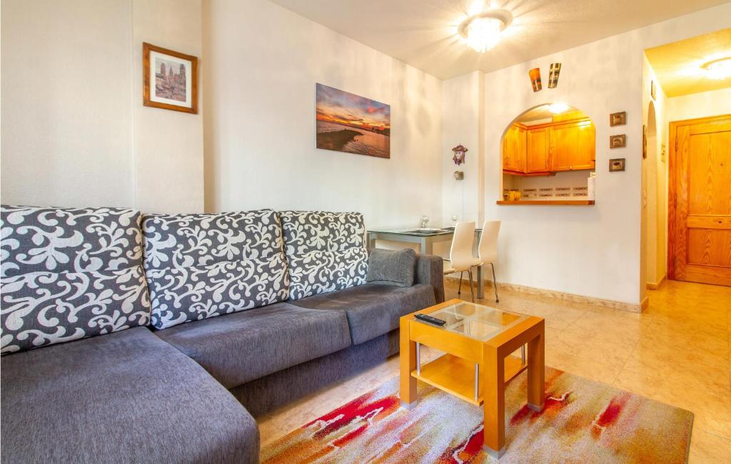 Posedenie v ubytovaní 1 Bedroom Cozy Apartment In Torrevieja