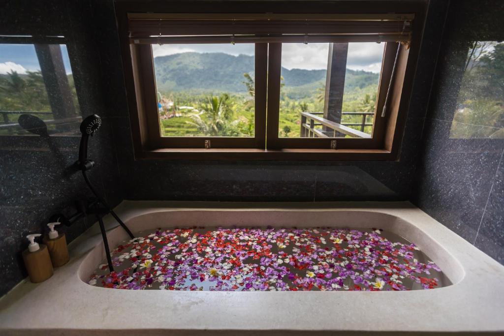 Ume Dukuh Home Sidemen - 18