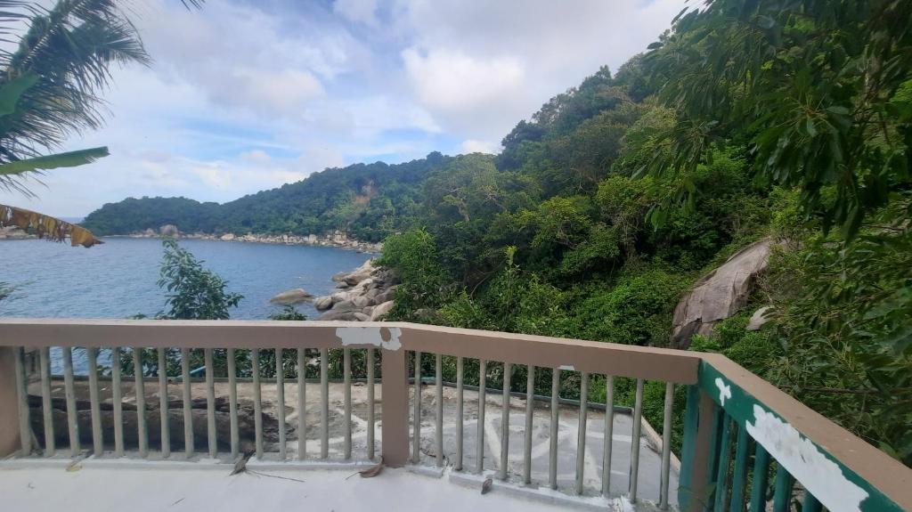Hin Wong Apartments Dive & Snorkel Resort - Apartamento De Penthouse