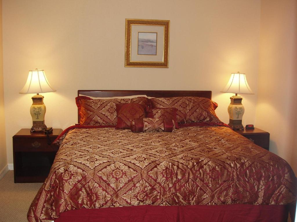 Four Bedroom Villa in Coral Cay房間的床