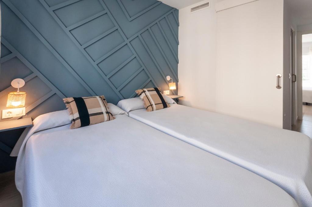 Ag Bahamas Premium, Gandía – Updated 2023 Prices