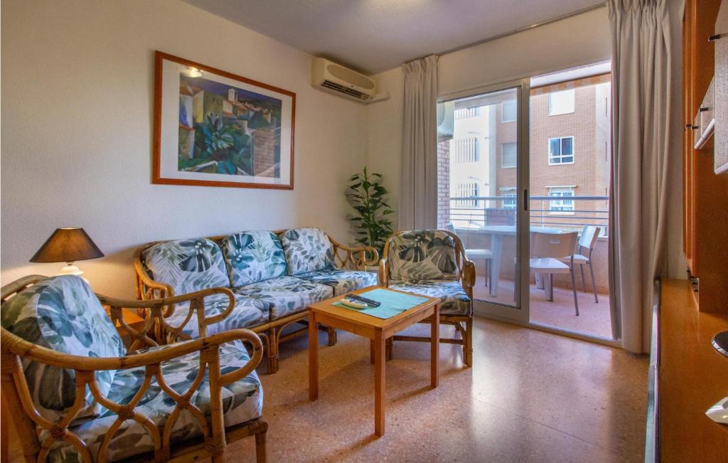 Nice Apartment In Alicante alacant With 2 Bedrooms, Outdoor ...