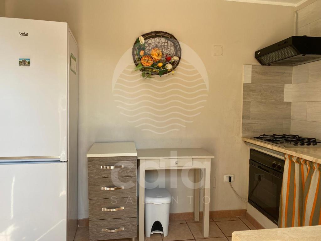Kuchnia lub aneks kuchenny w obiekcie Villa Camelia By Cala Salento
