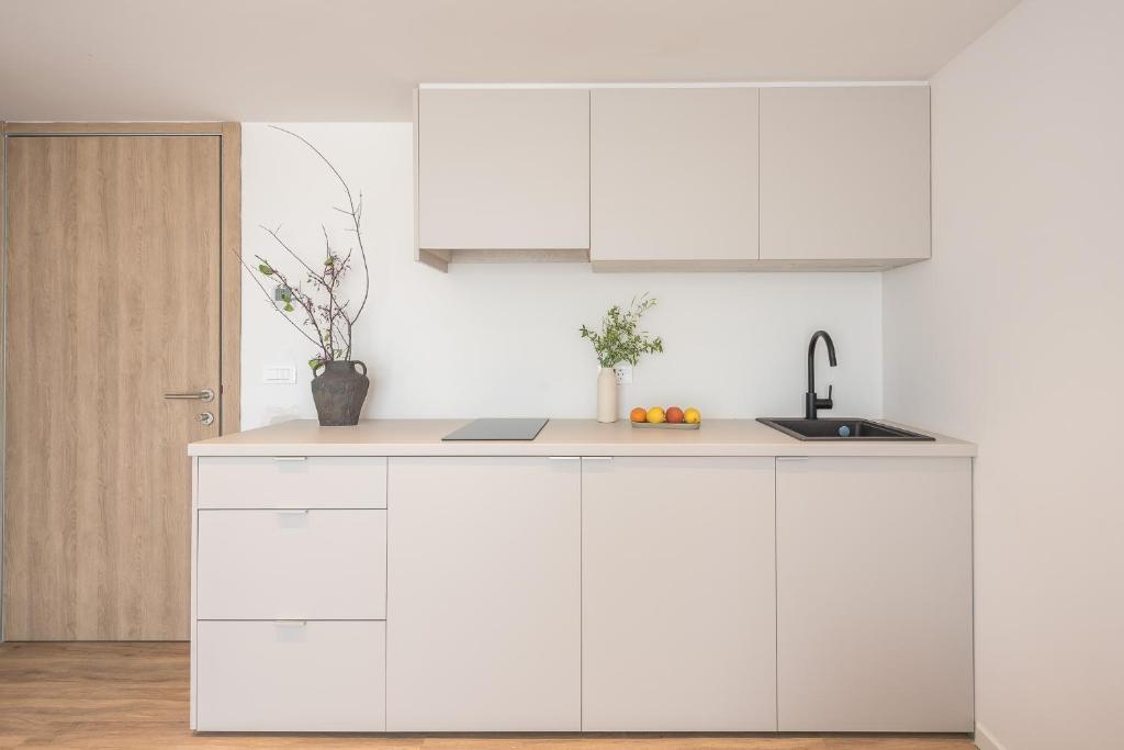 Ceramian Athens - Resim 45