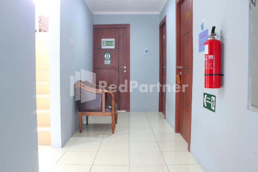 Fotografie z fotogalerie ubytování Brahma Hotel Mitra RedDoorz v destinaci Jakarta
