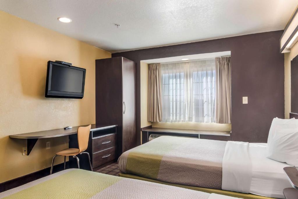 Motel 6-Canton, GA - Queen Room Met Twee Queensize Bedden - Niet -roken