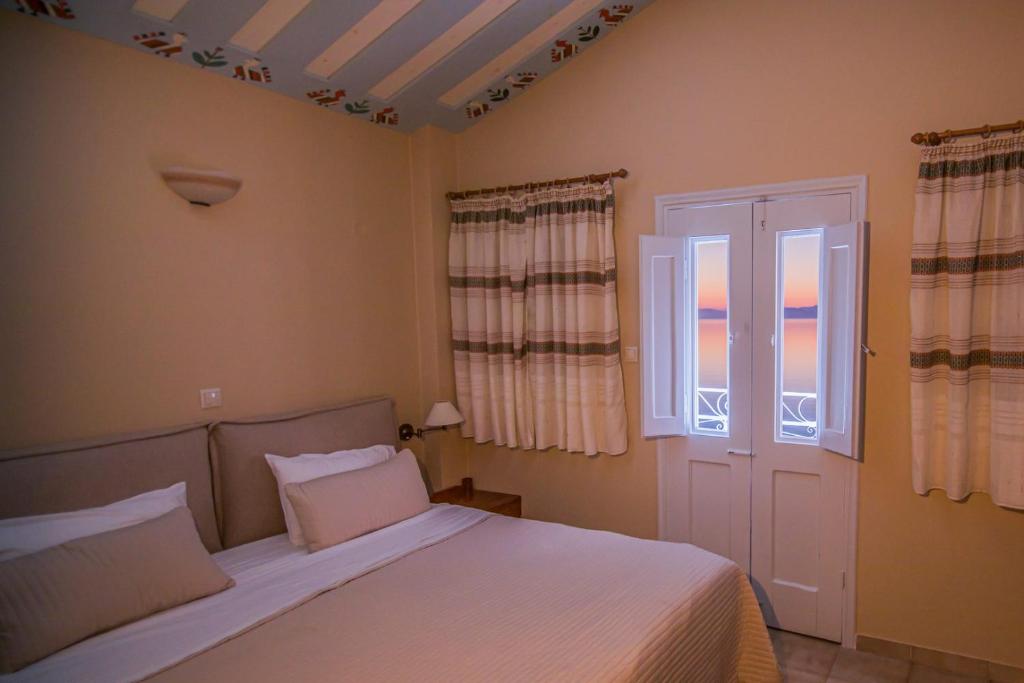 Niriides Hotel Apartments - 6