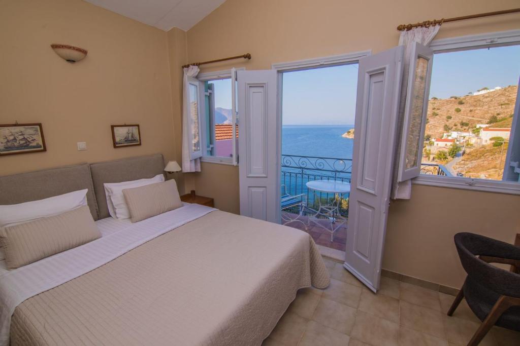 Niriides Hotel Apartments - 9