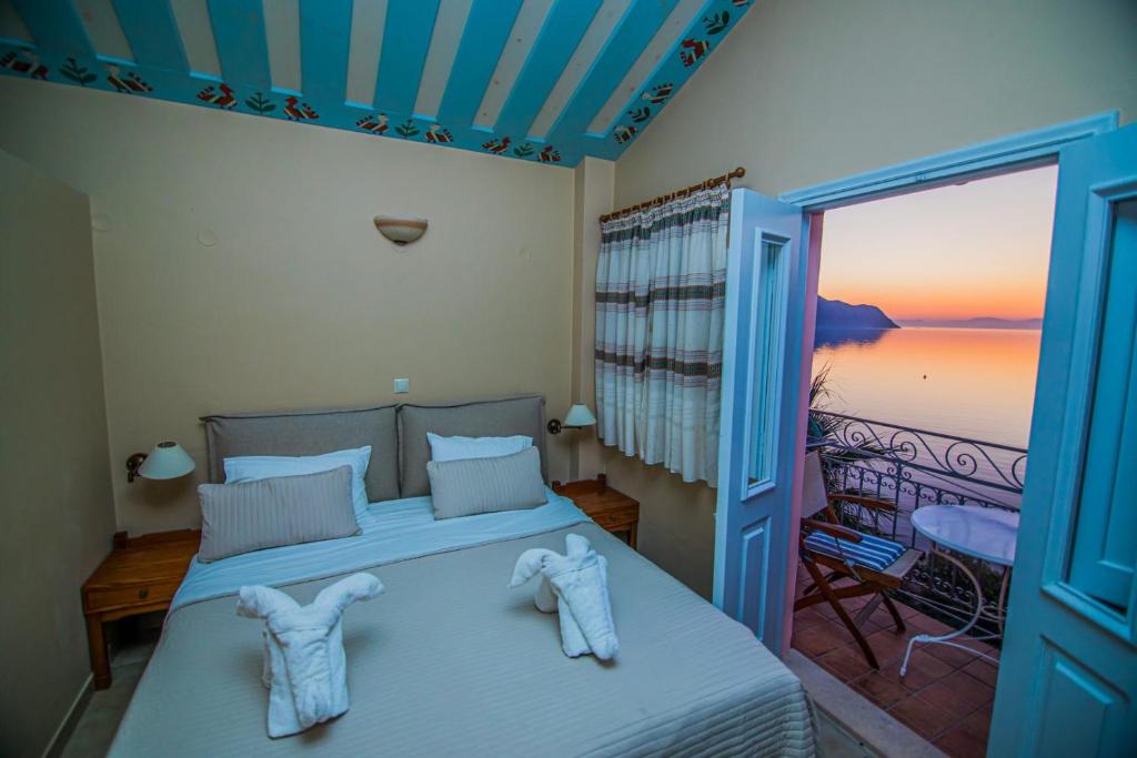 Niriides Hotel Apartments - 16