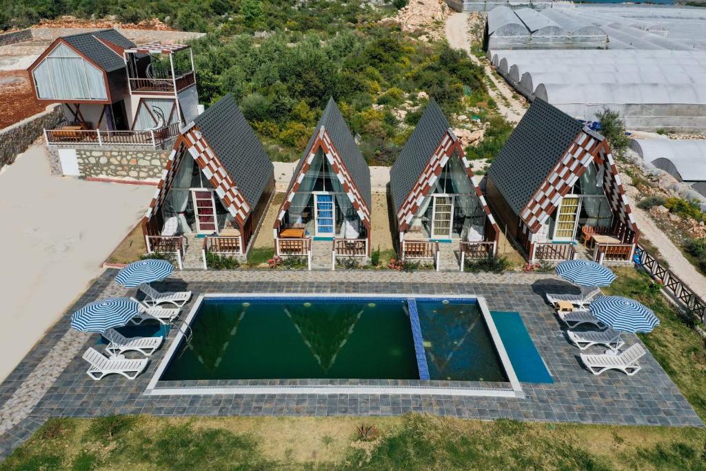 Bungalow Flat Shared Pool in Demre