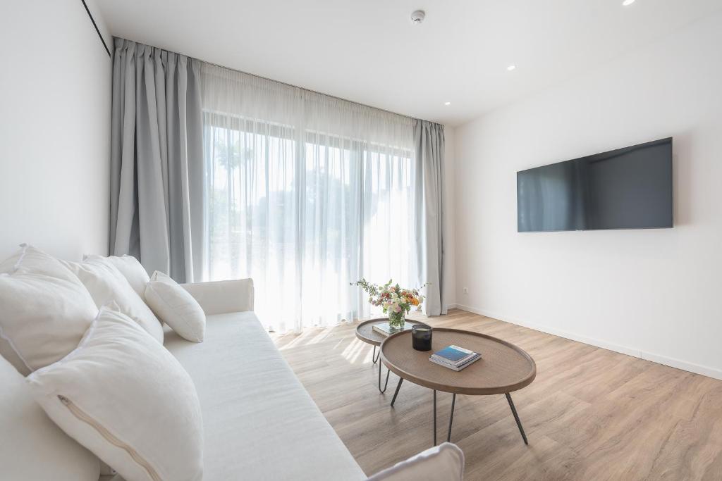 Ceramian Athens - Resim 11