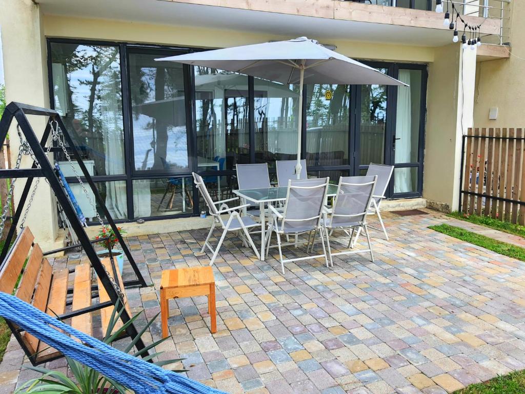 Balkón nebo terasa v ubytování beachfront apartments ,,kapro-one,,
