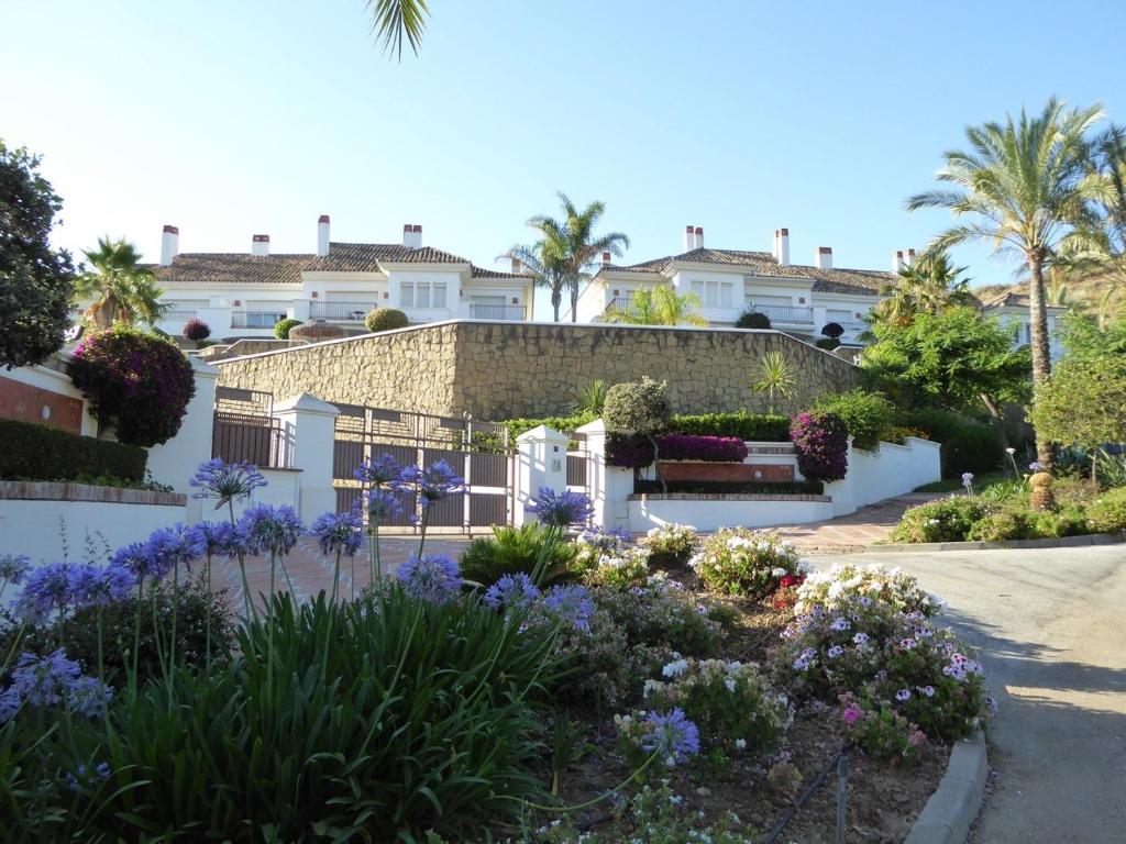 Vonkajšia záhrada v ubytovaní CT 124 - Golfers Heaven in La Cala Golf