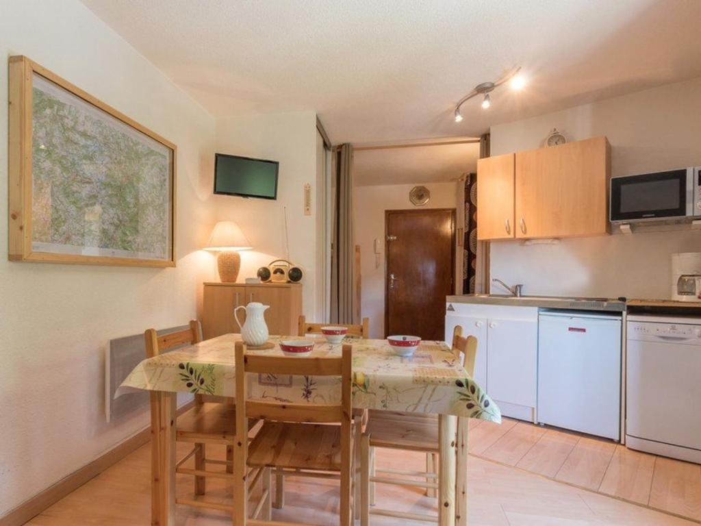 Studio cosy 4 pers. à Serre-Chevalier, proche commerces et remontées mécaniques, casier à ski inclus - FR-1-330E-51 - Apartment (4 Adults)