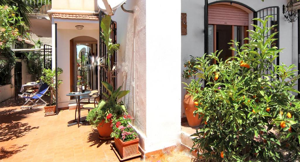 Taonasi Taormina Apartments - 19