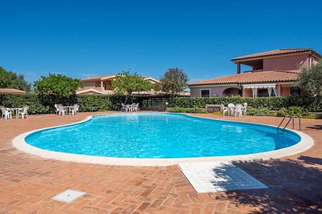 House in Residence - Esclusiva Villa con Piscina