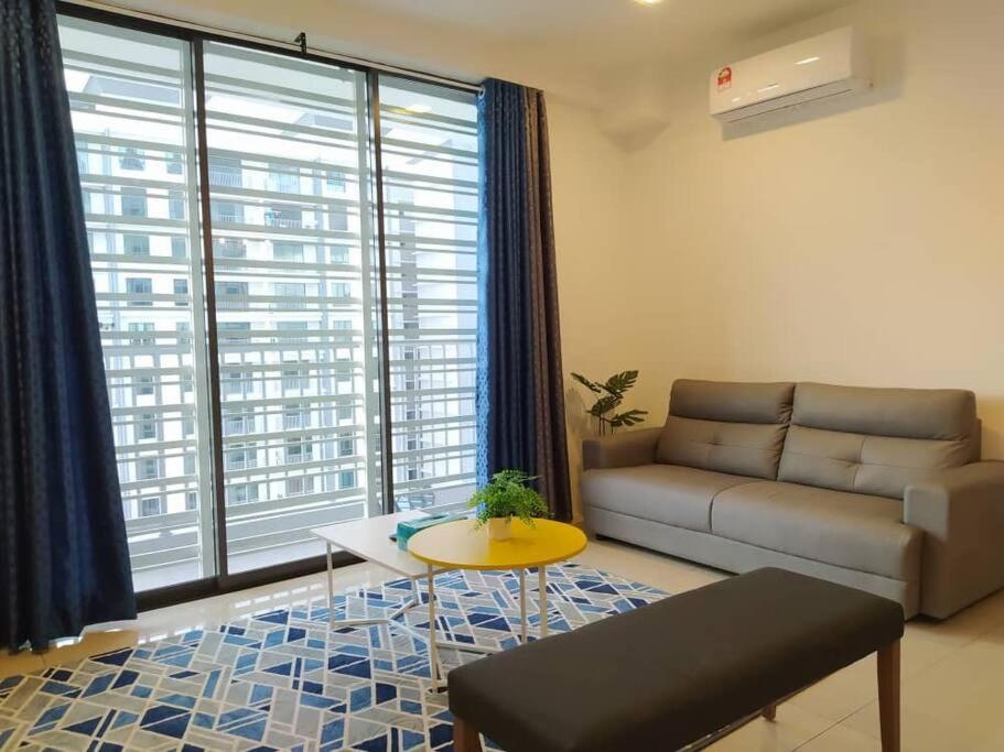 Coin salon dans l'établissement Luxurious Homestay 3BR with Pool Meru Ipoh 8 pax