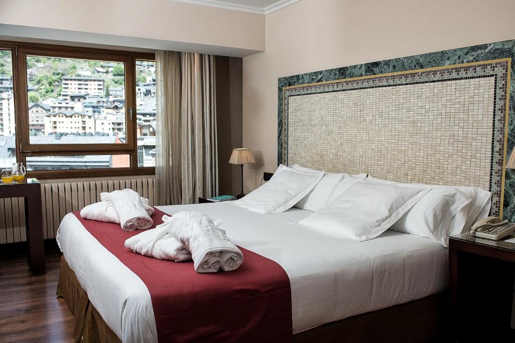 Roc Blanc Hotel & Spa - Deluxe Double O Twin Room Con Vista A La Ciudad