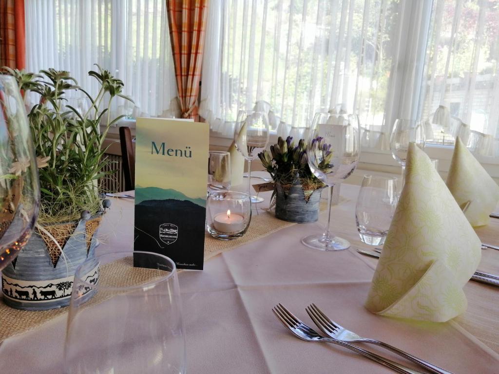 Nápoje v ubytování Hotel Restaurant Knobelboden