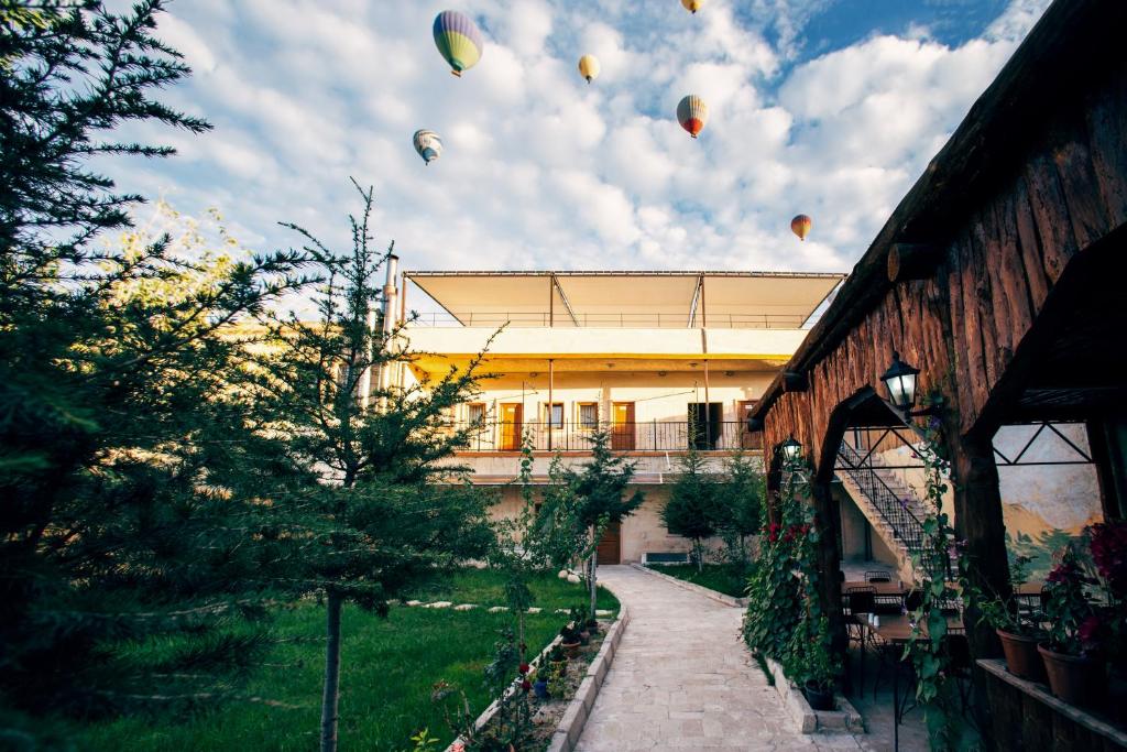 Azalea Terrace Cave Hotel - 14