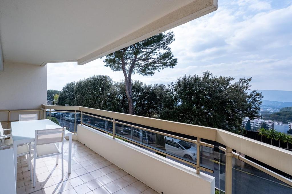 Zdjęcie z galerii obiektu Studio With Swimming Pool In A Quiet Area w mieście Mougins