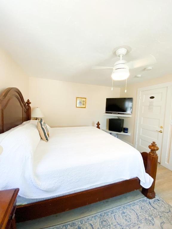 By The Sea Guests Bed & Breakfast and Suites - 特大号床间 – 113
