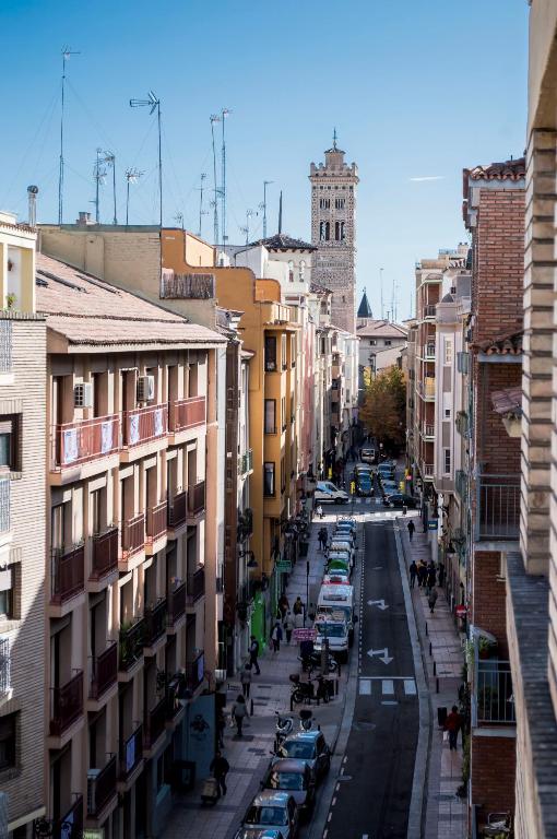 Nespecifikovaný výhled na destinaci Zaragoza nebo výhled na město při pohledu z apartmánu