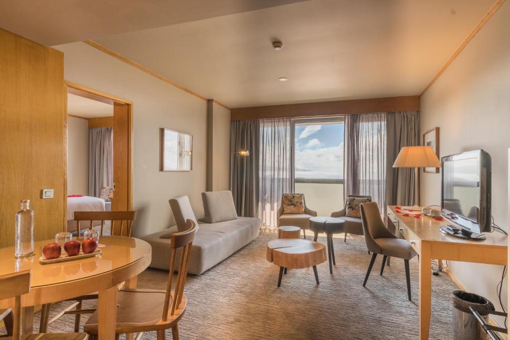 The Lince Azores - Resim 4