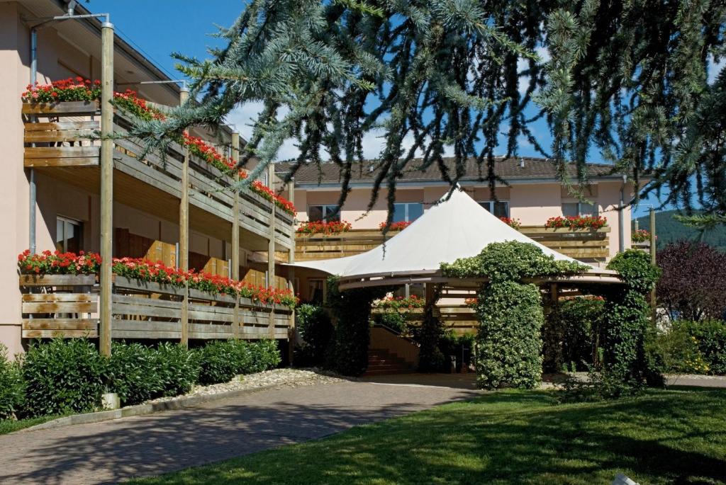 Zahrada ubytování Hotel Les Remparts
