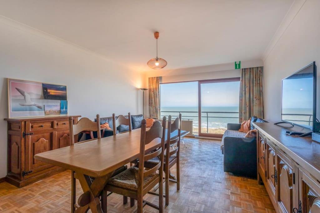 Photo de la galerie de l'établissement studio vue mer, à La Panne