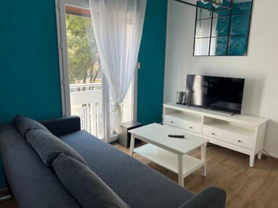 Zdjęcie z galerii obiektu Luxurious 2 rooms - Direct Town Hall - Old Port - w Marsylii