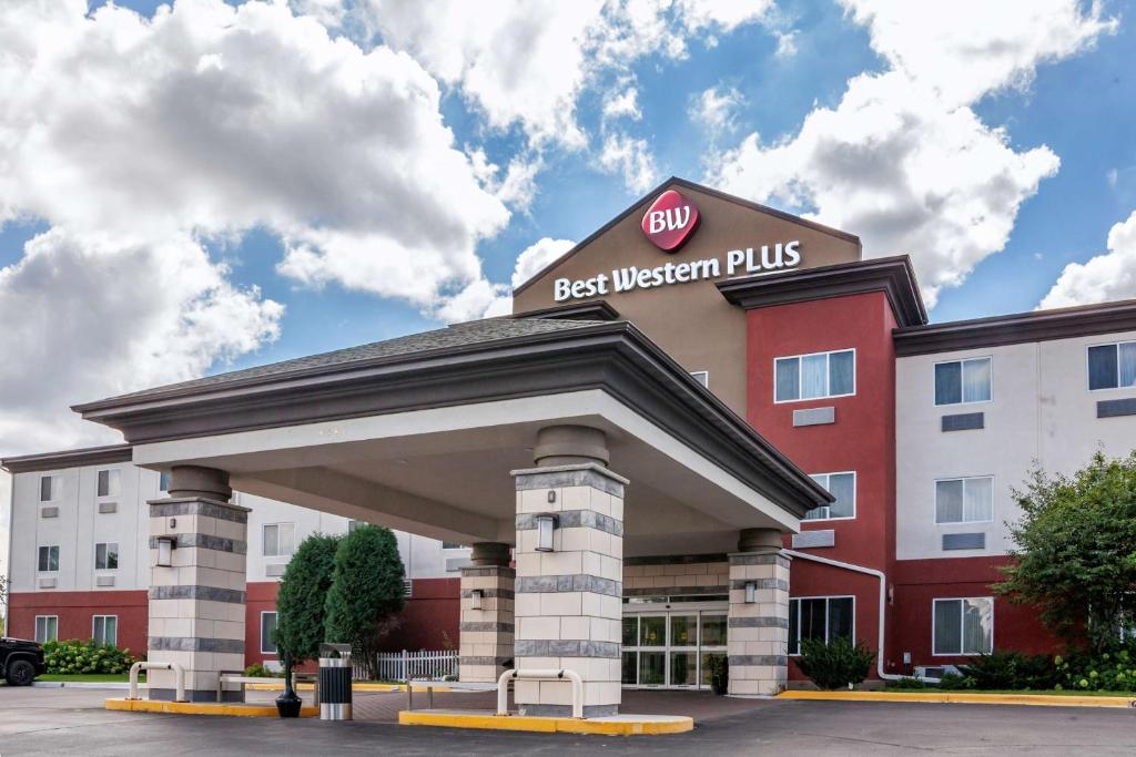 Best Western PLUS Sparta Trail Lodge photo