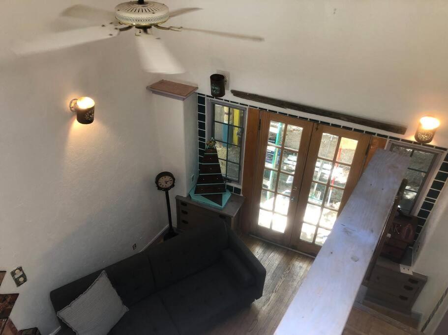 Fotografie z fotogalerie ubytování Boho hip bungalow in Old Bisbee v destinaci Bisbee