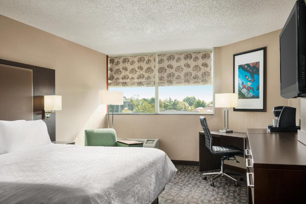 Holiday Inn Louisville East - Hurstbourne by IHG photo