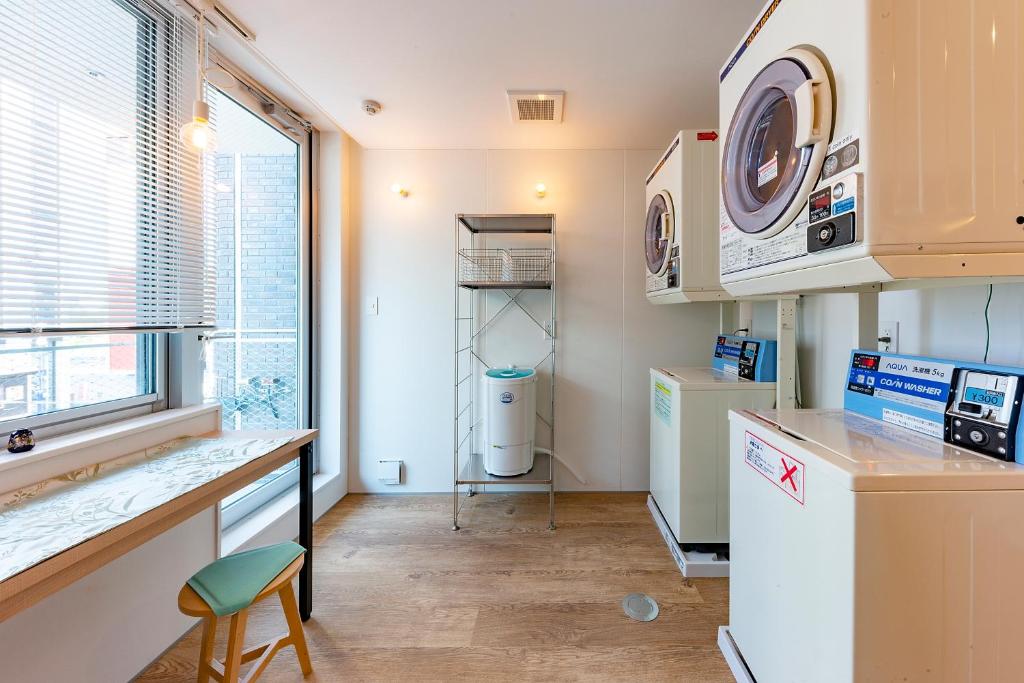 Kuchyň nebo kuchyňský kout v ubytování plat hostel keikyu kamakura wave