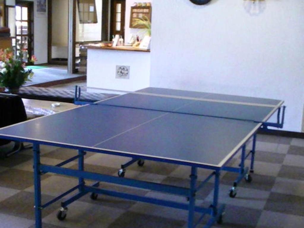 Stolní tenis v ubytování Petit Hotel Shitaka nebo okolí