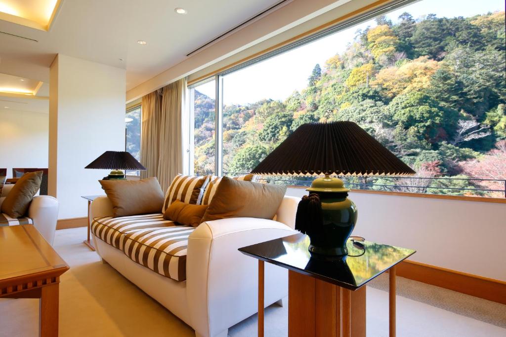 Posezení v ubytování Arima Onsen Gekkoen Korokan