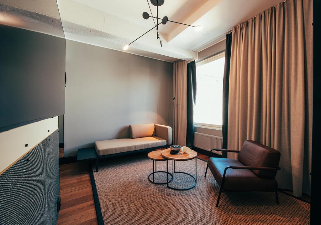 Posezení v ubytování Clarion Hotel Mestari
