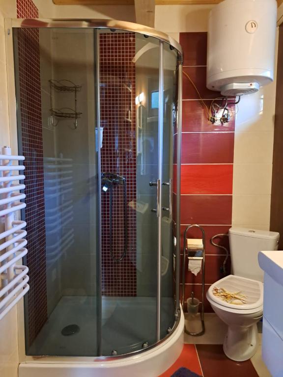 A bathroom at Chata pri Veľkom Kolpašskom tajchu