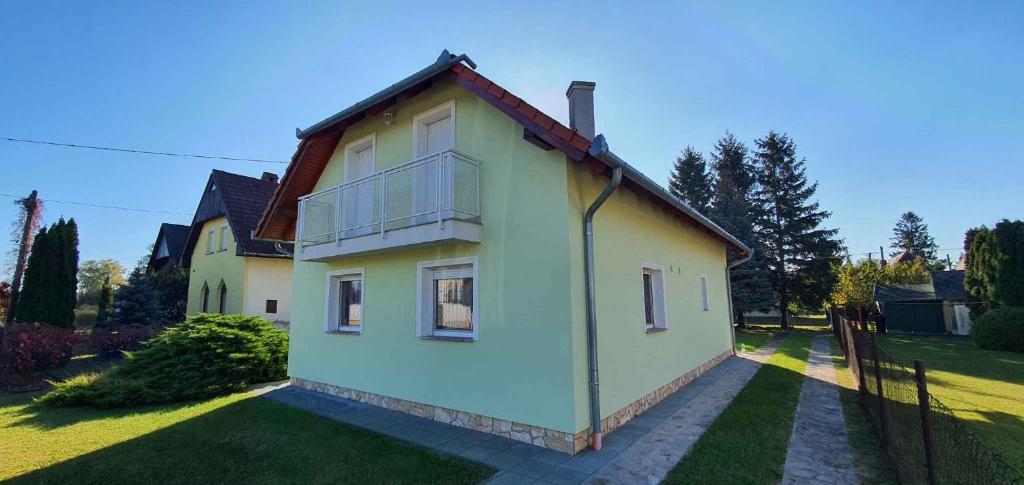 Budova, v ktorej sa dovolenkový dom nachádza