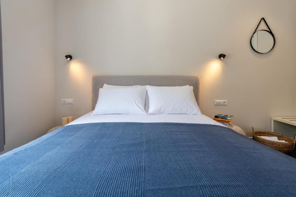 Posteľ alebo postele v izbe v ubytovaní Luxury Seaview Studio Apartment - Luna