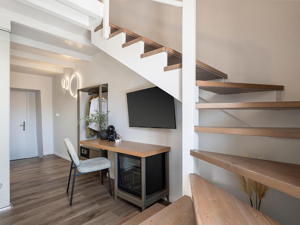 Elia Erato - Resim 28