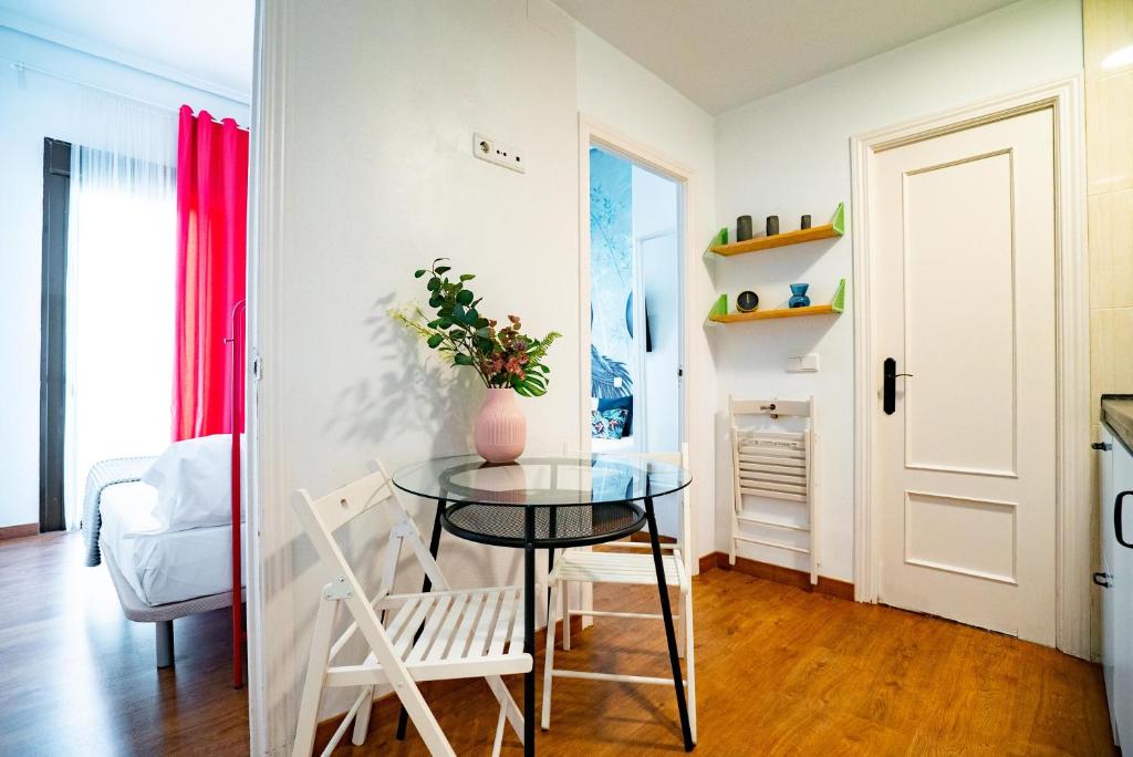 Smartr Madrid Gran Via 47 - Resim 9