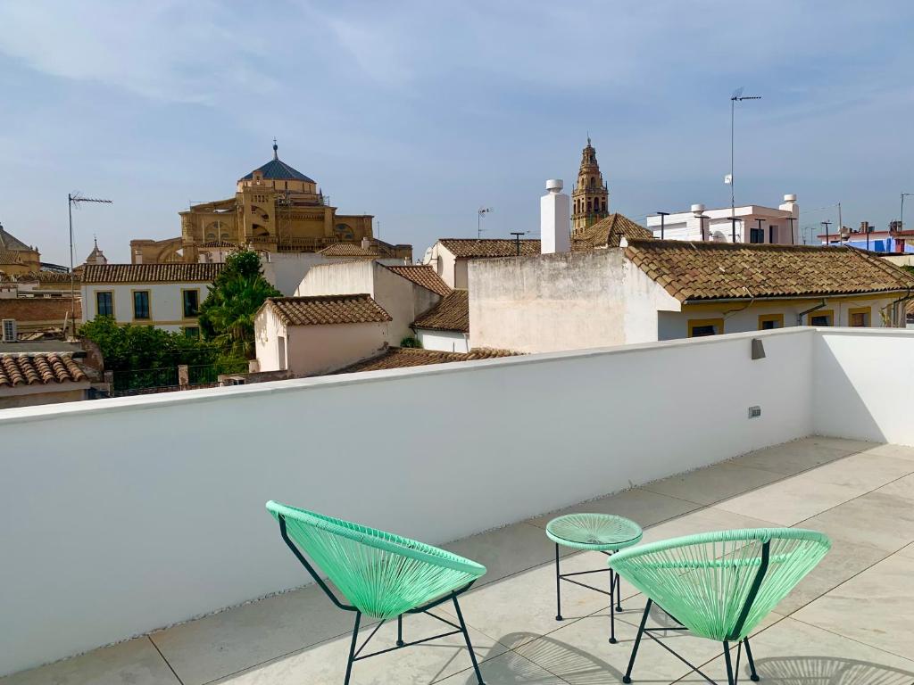 Balkón nebo terasa v ubytování Apartamentos Los Patios de la Judería