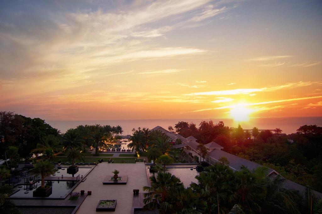 Radisson Resort & Spa Hua Hin - Premier King Ocean View