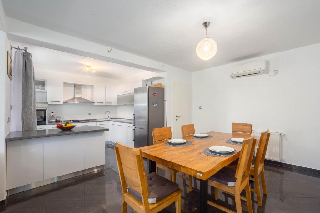 Kuchyň nebo kuchyňský kout v ubytování Casa della Cava