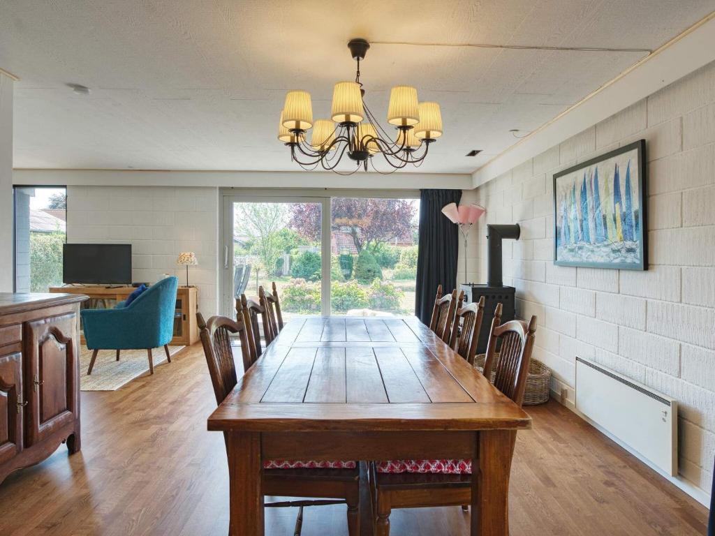 TV a/nebo společenská místnost v ubytování Holiday home Nakskov XIV