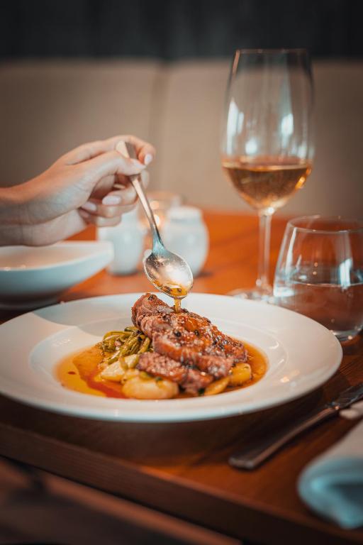 The Lince Azores - Resim 8